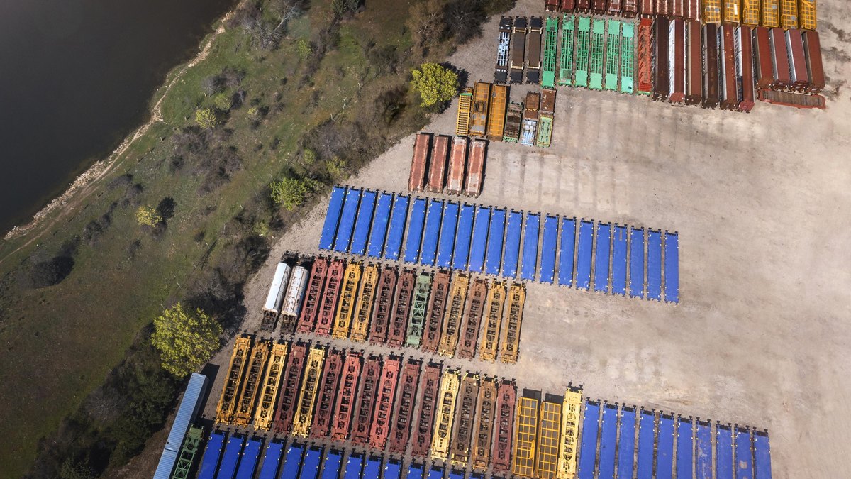 Transport concept with containers